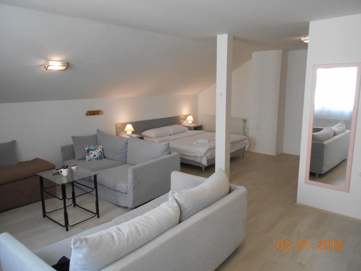 Atocha Apartment Skopje Luaran gambar