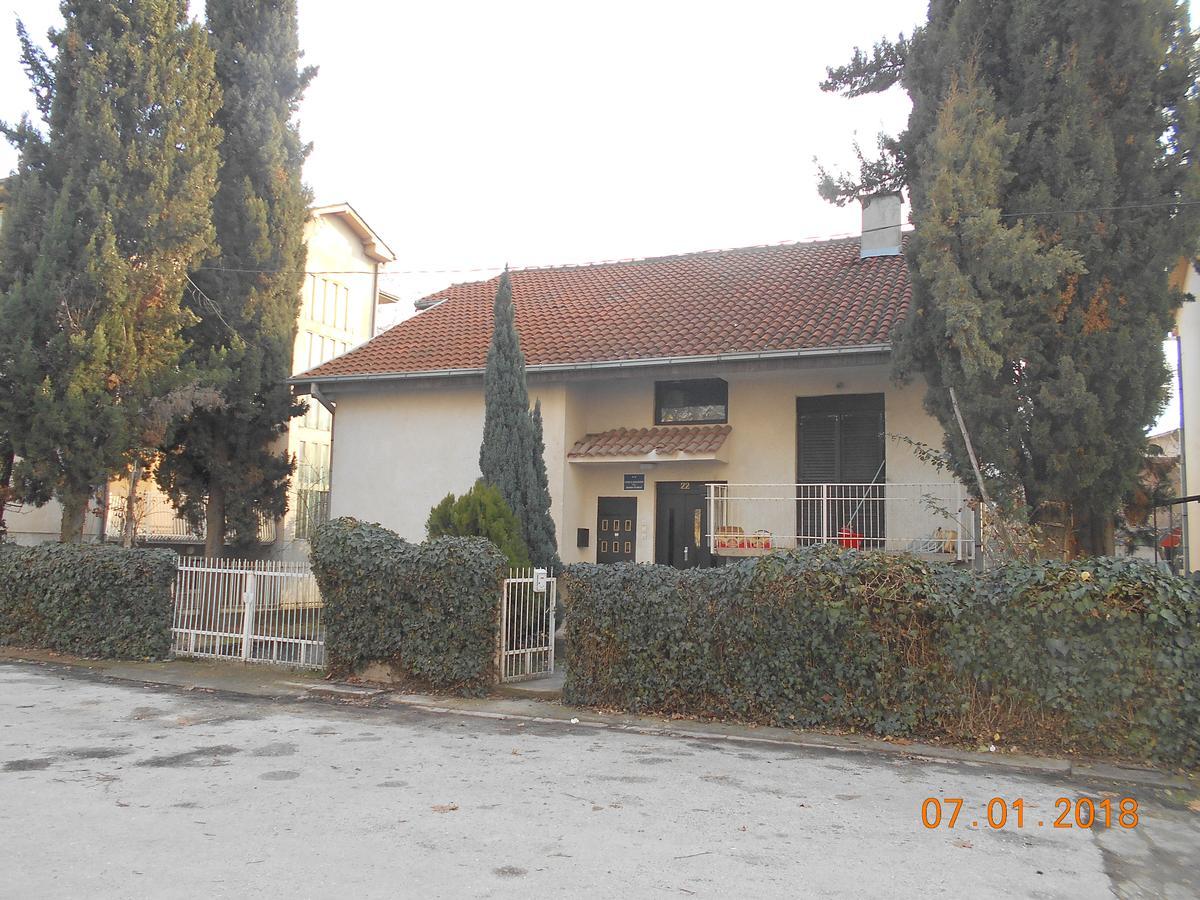 Atocha Apartment Skopje Luaran gambar